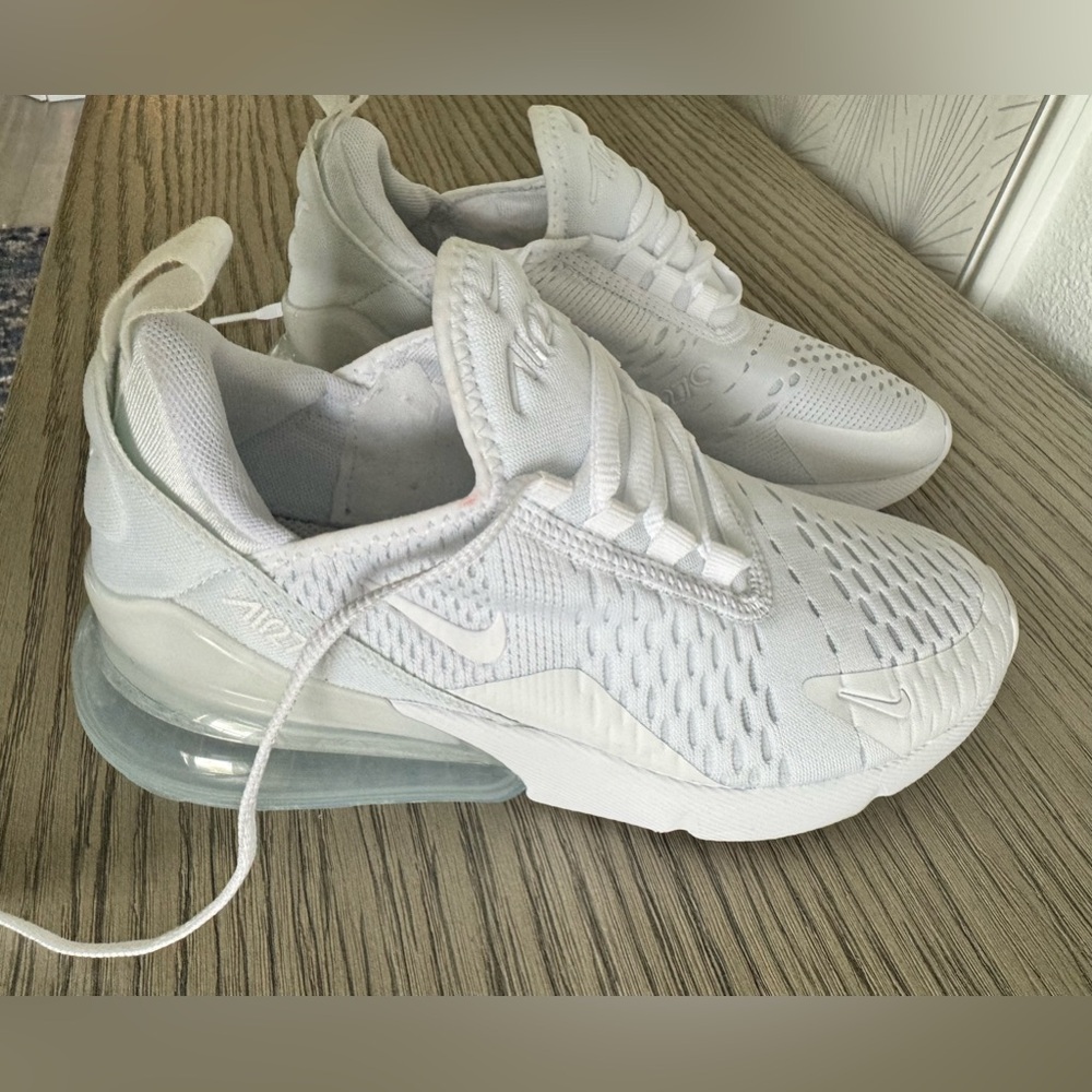 Nike Air Max 270 white, WORN ONCE! big kids sz 3.5